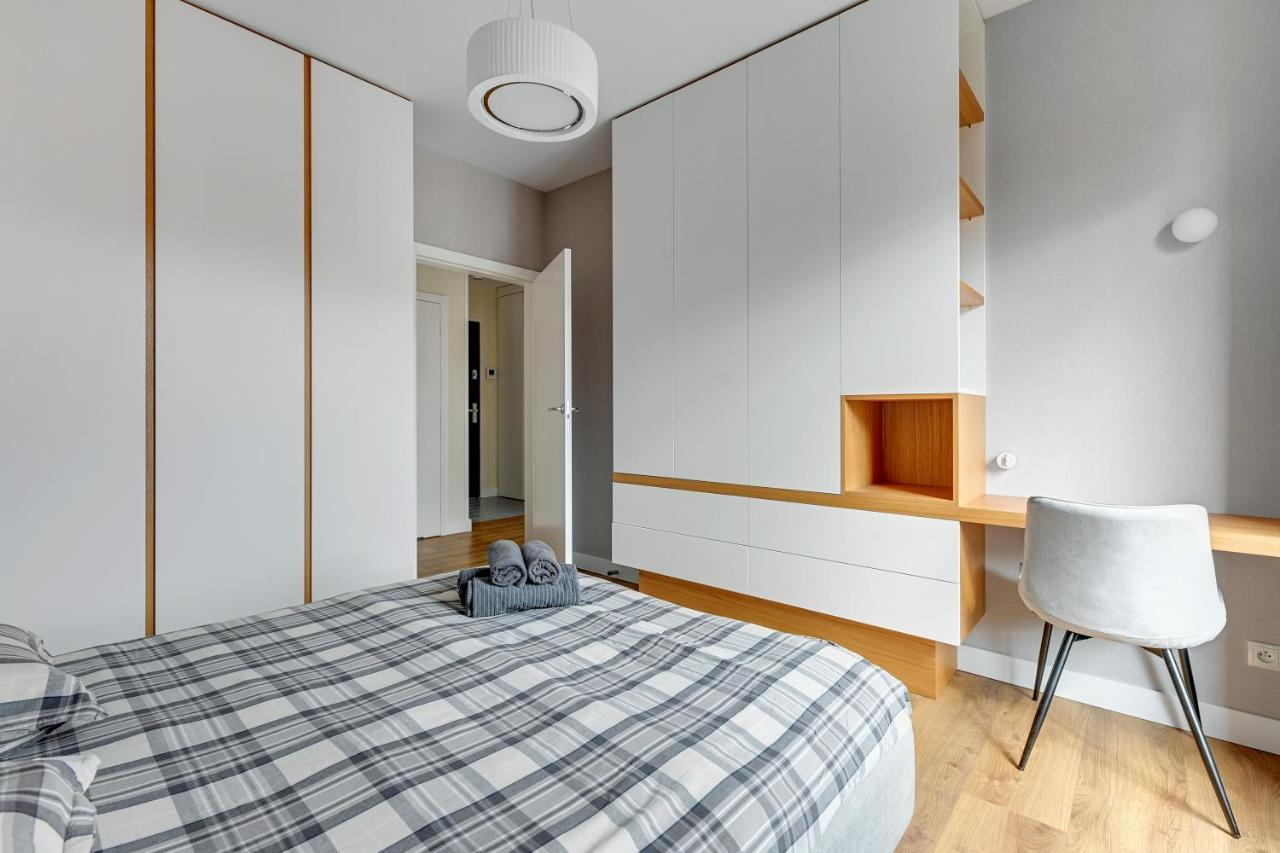 Premium Family & Business Old Town Riverside Apartment With Parking Danzica Esterno foto